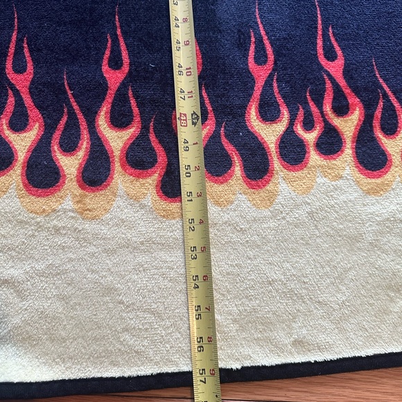 🔥 Assholes Live Forever Flame Blanket 🔥 - Picture 7 of 10